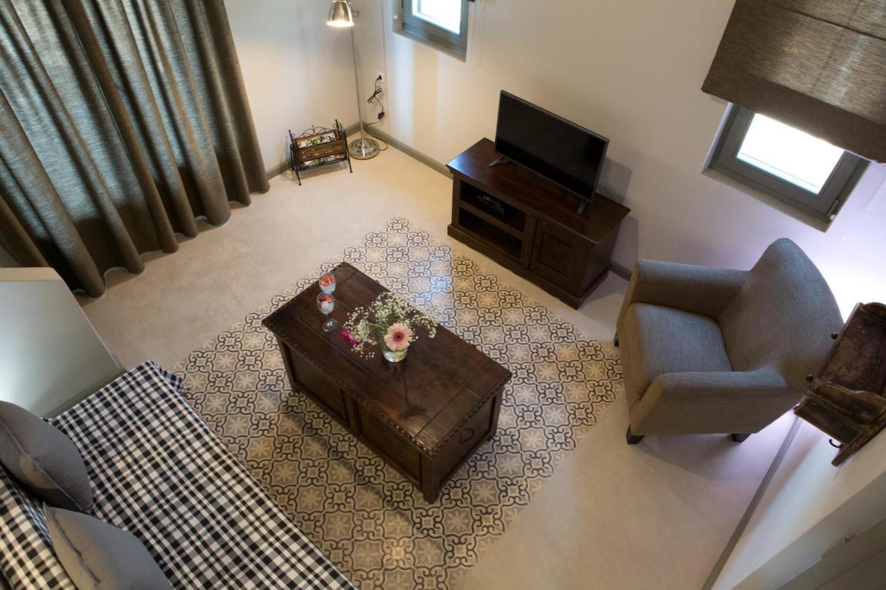Acquaterra Villas Tsoukaladhes Bagian luar foto