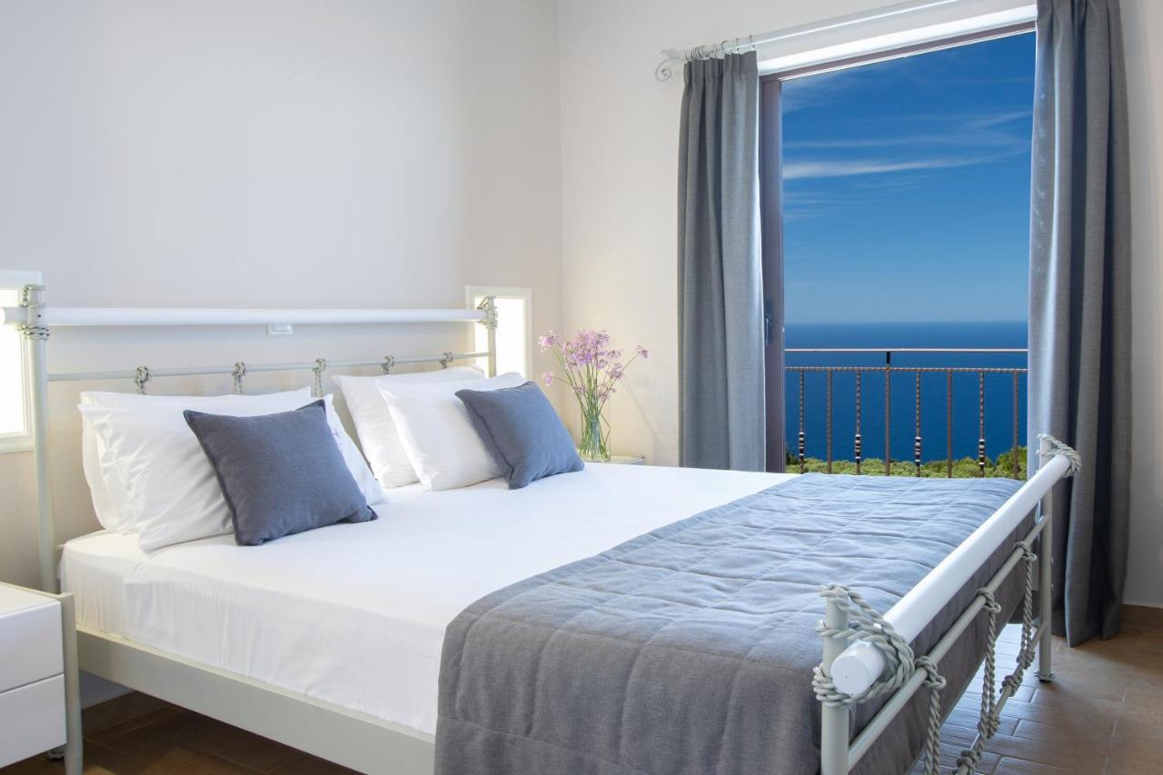 Acquaterra Villas Tsoukaladhes Bagian luar foto