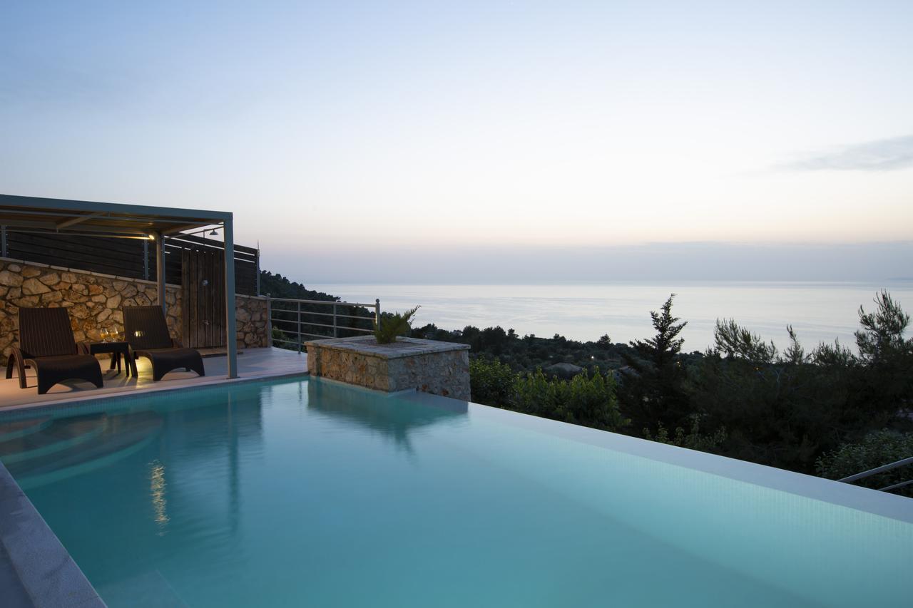 Acquaterra Villas Tsoukaladhes Bagian luar foto