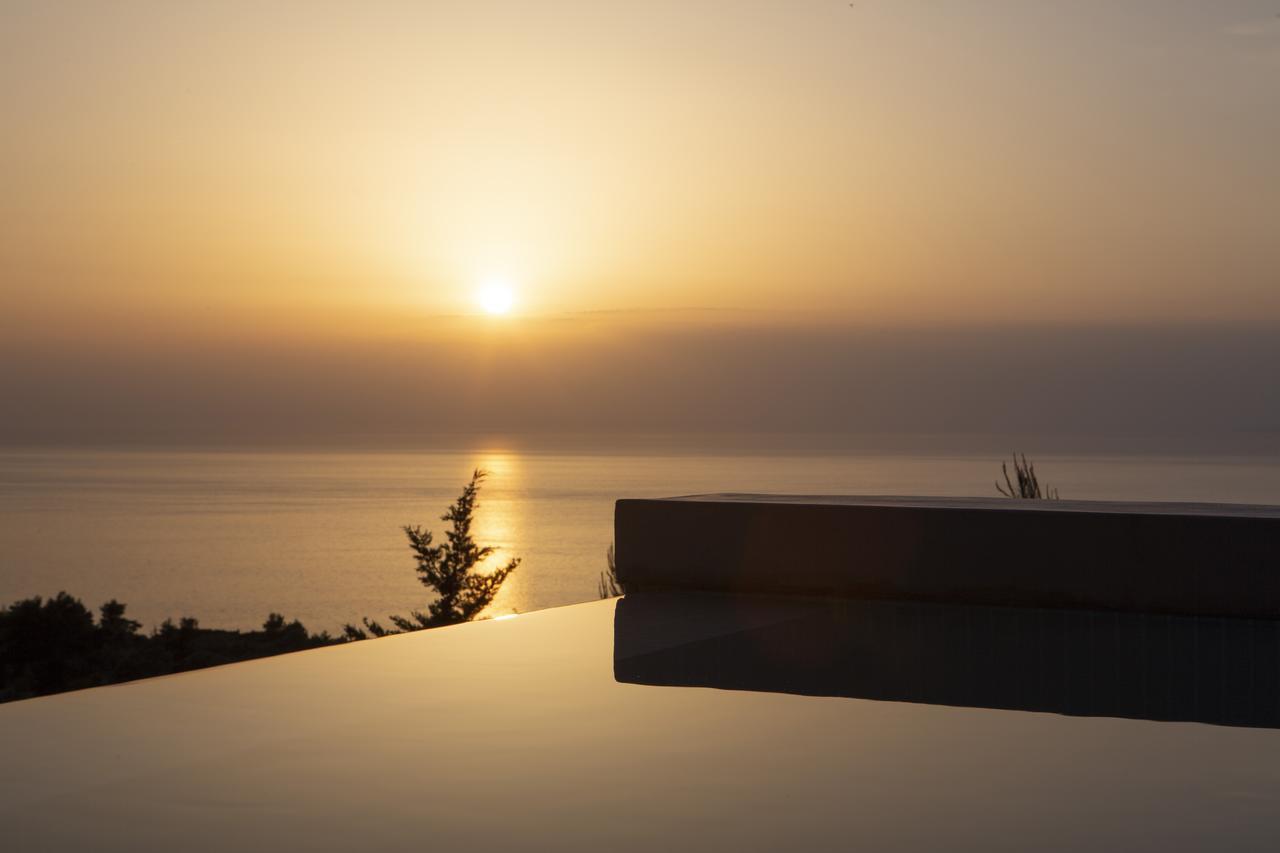 Acquaterra Villas Tsoukaladhes Bagian luar foto